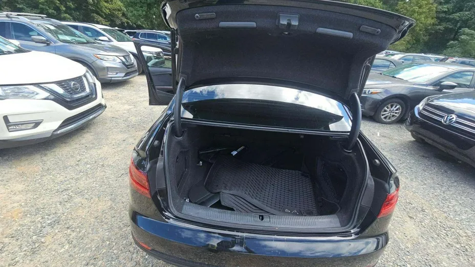 AUDI A4 -