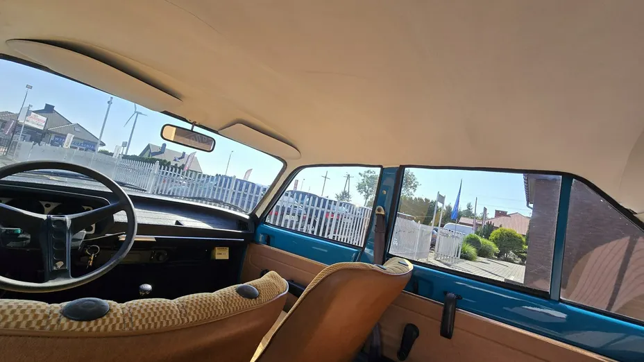 PEUGEOT 104 -