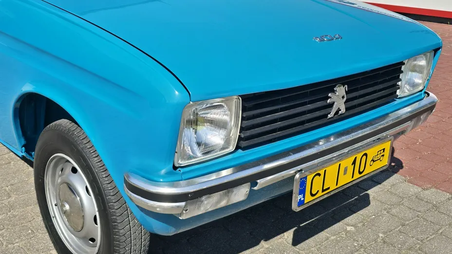 PEUGEOT 104 -