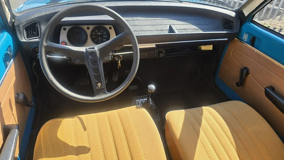 PEUGEOT 104 -