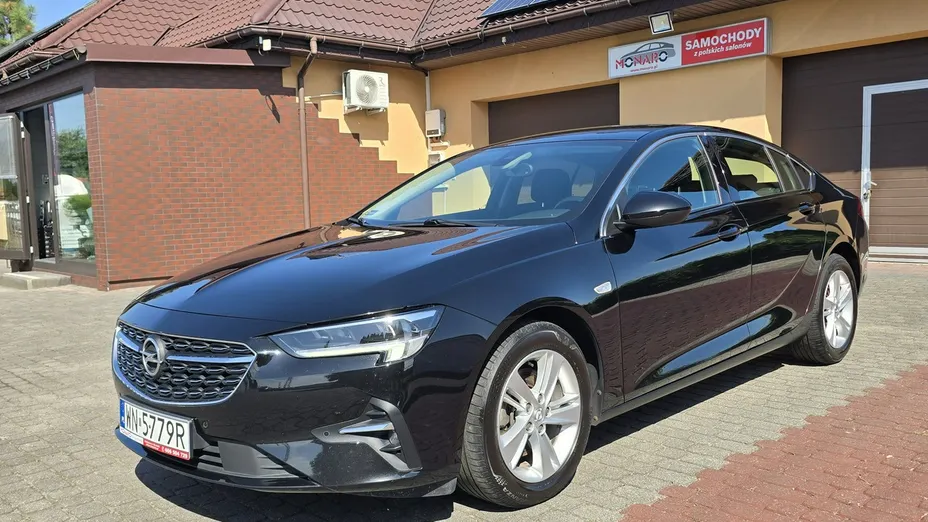 OPEL Insignia -