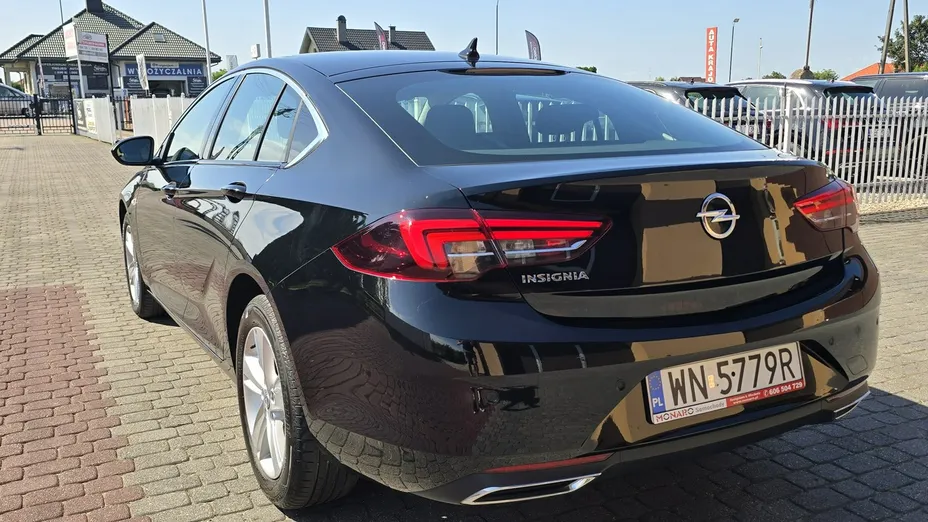 OPEL Insignia -