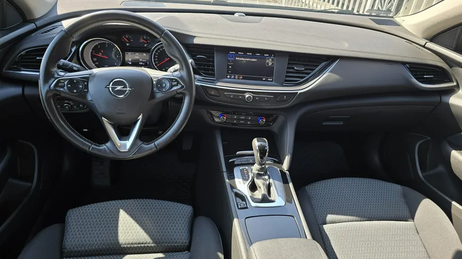 OPEL Insignia -