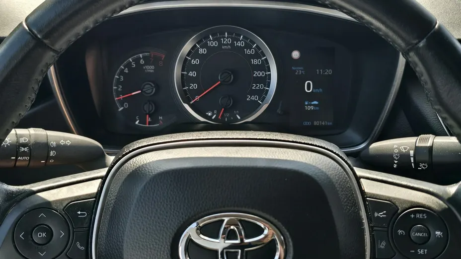 TOYOTA Corolla -