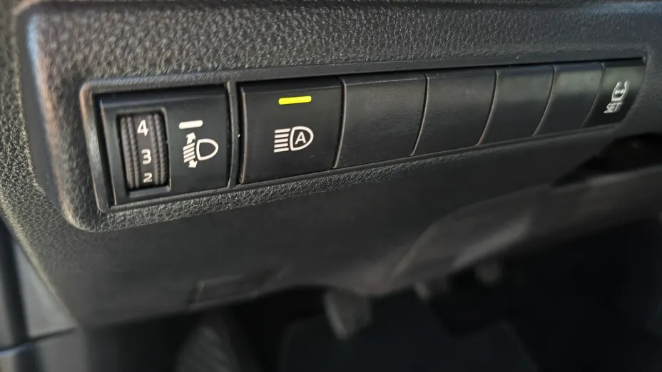 TOYOTA Corolla -