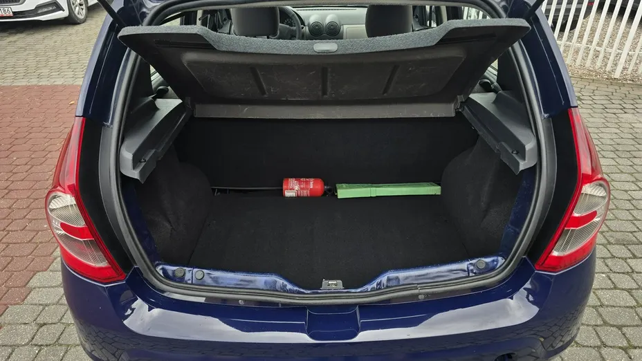 DACIA Sandero -