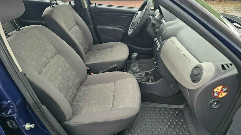 DACIA Sandero -