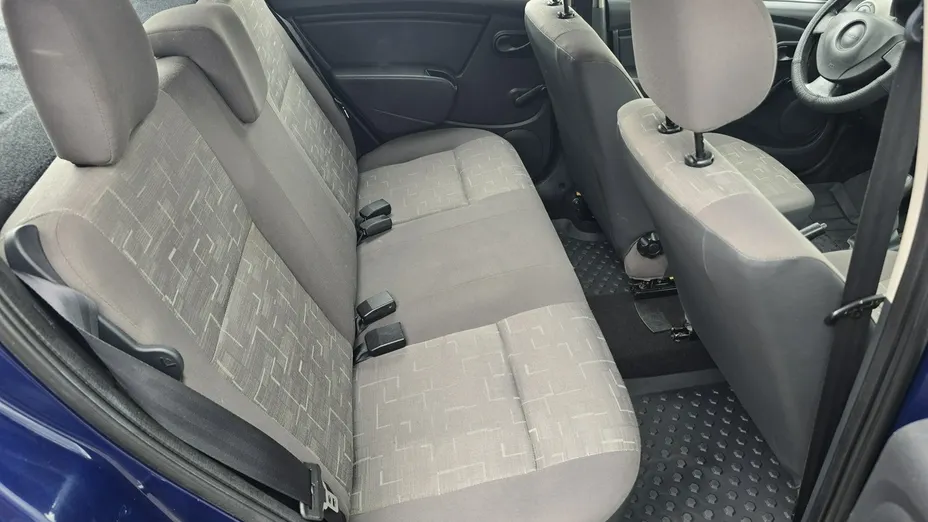 DACIA Sandero -