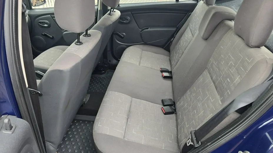 DACIA Sandero -