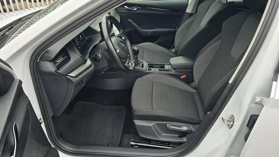 SKODA Octavia -