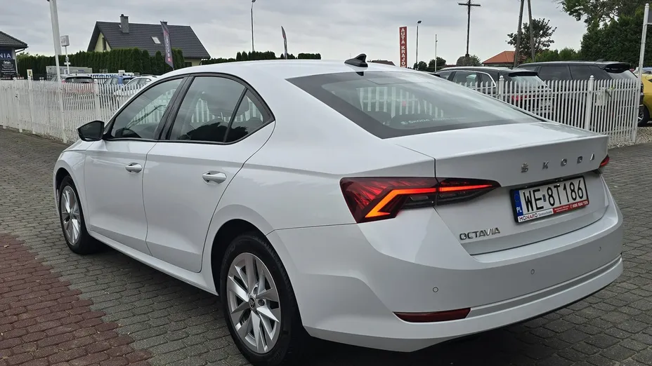 SKODA Octavia -