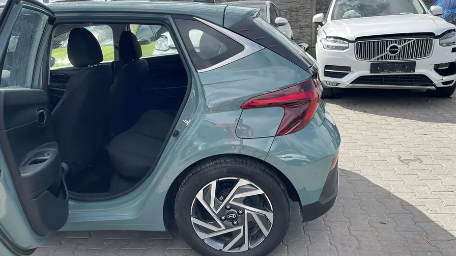 HYUNDAI i20 -
