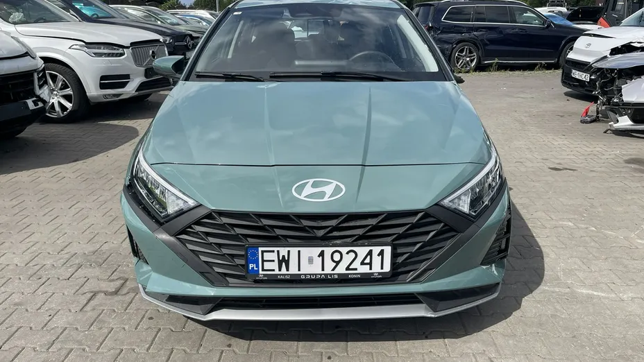 HYUNDAI i20 -