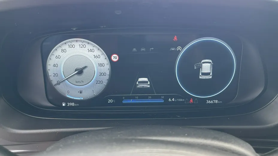 HYUNDAI i20 -
