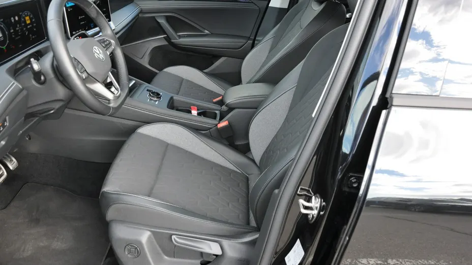 VOLKSWAGEN Tiguan -