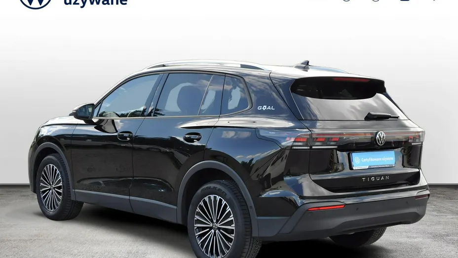 VOLKSWAGEN Tiguan -