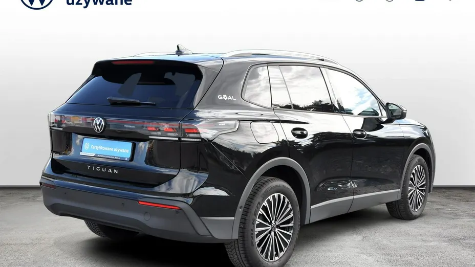 VOLKSWAGEN Tiguan -