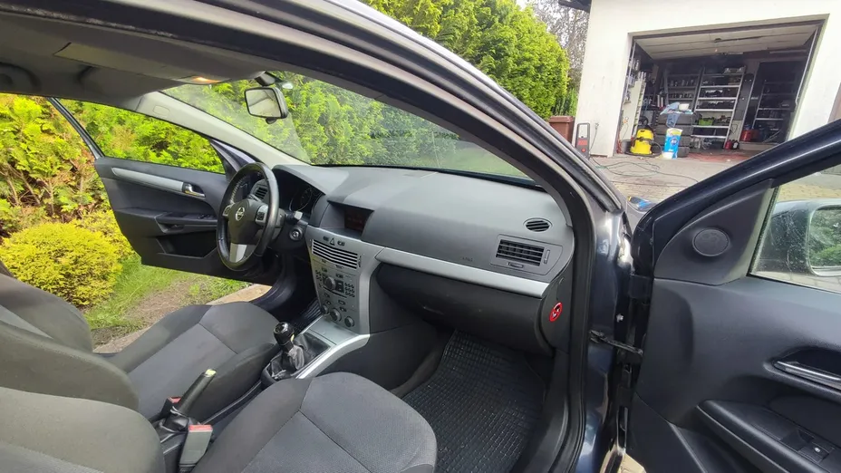 OPEL Astra -