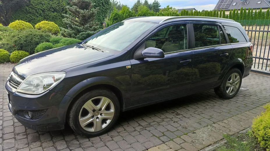 OPEL Astra -