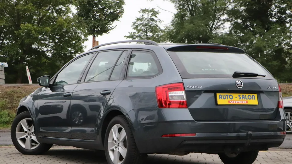 SKODA Octavia -