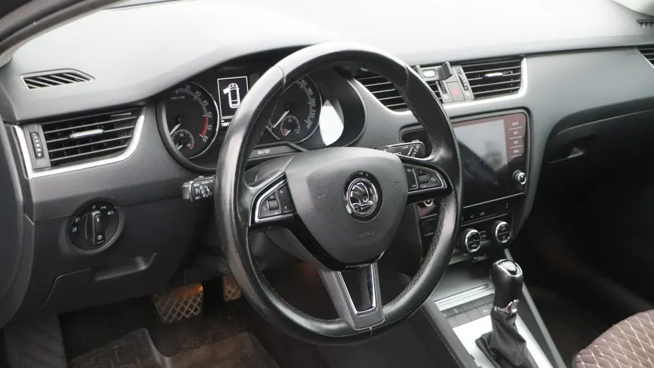SKODA Octavia -