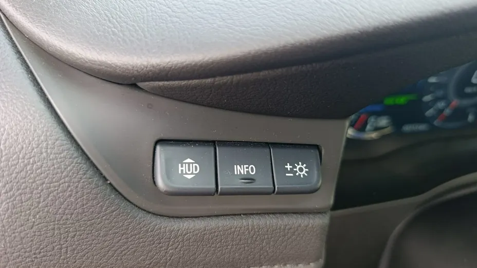 CADILLAC Escalade -