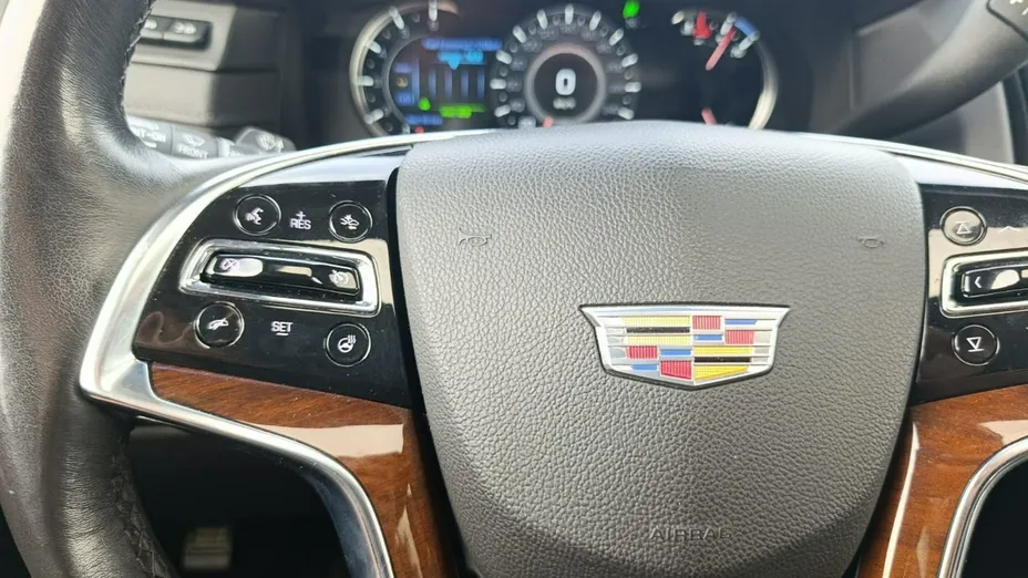 CADILLAC Escalade -