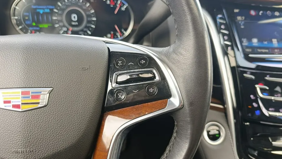 CADILLAC Escalade -