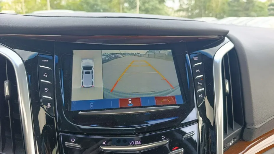 CADILLAC Escalade -