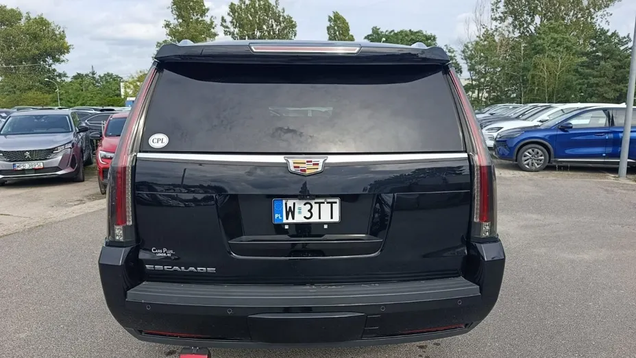 CADILLAC Escalade -