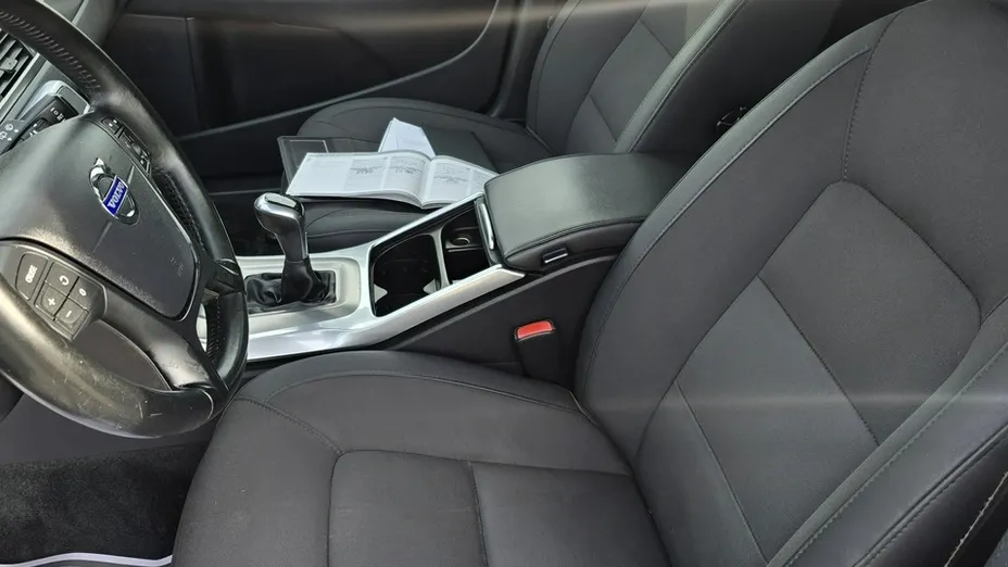 VOLVO V70 -