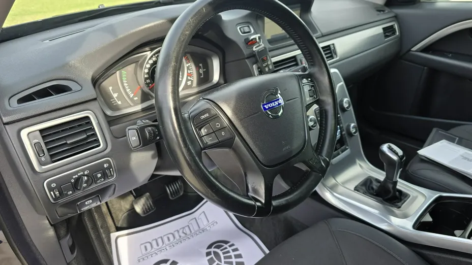 VOLVO V70 -
