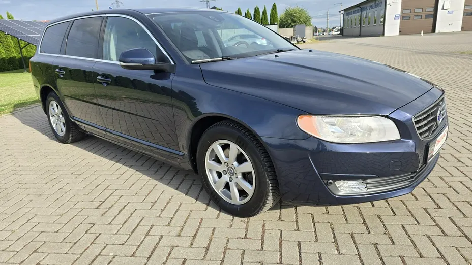 VOLVO V70 -