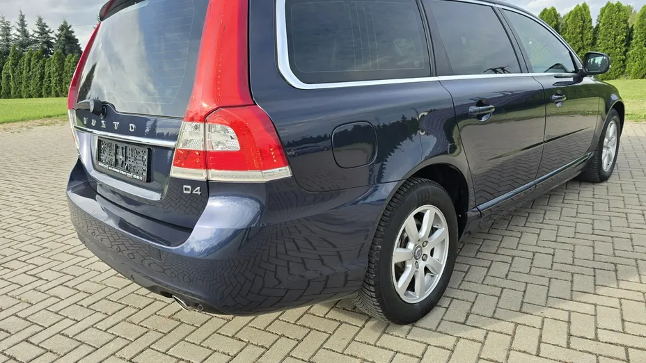 VOLVO V70 -