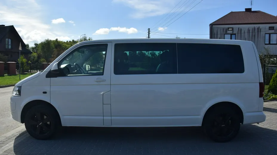 VOLKSWAGEN Transporter -
