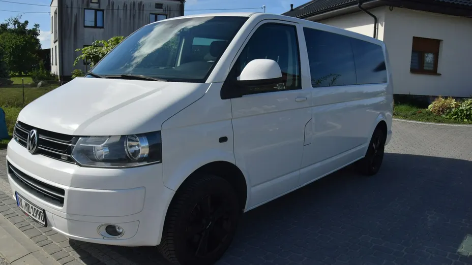 VOLKSWAGEN Transporter -