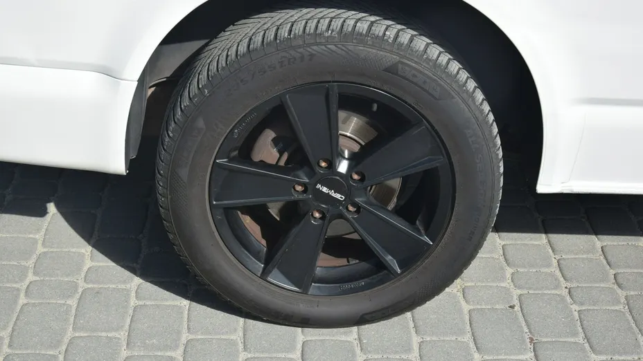 VOLKSWAGEN Transporter -