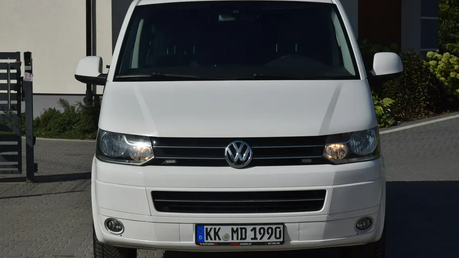 VOLKSWAGEN Transporter -