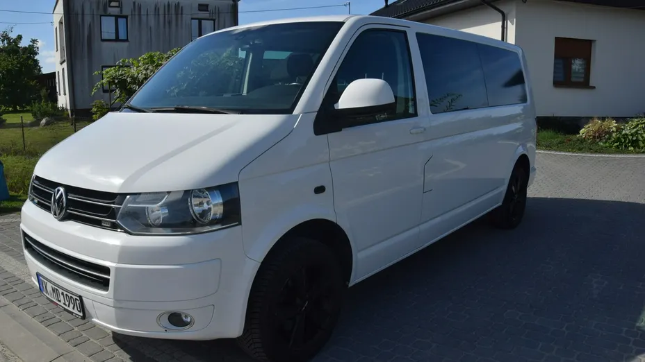 VOLKSWAGEN Transporter -
