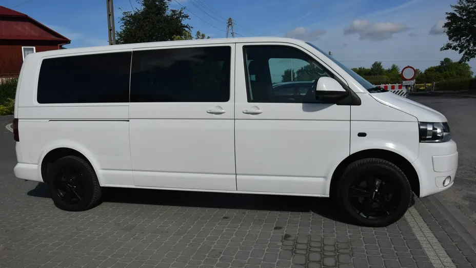 VOLKSWAGEN Transporter -