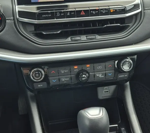 JEEP Compass -