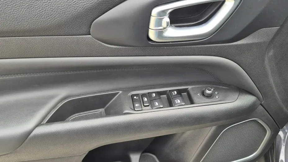 JEEP Compass -