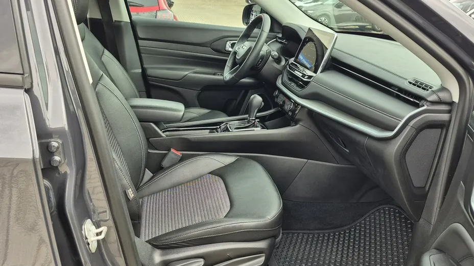 JEEP Compass -