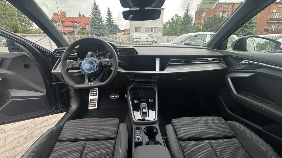 AUDI A3 Limousine -