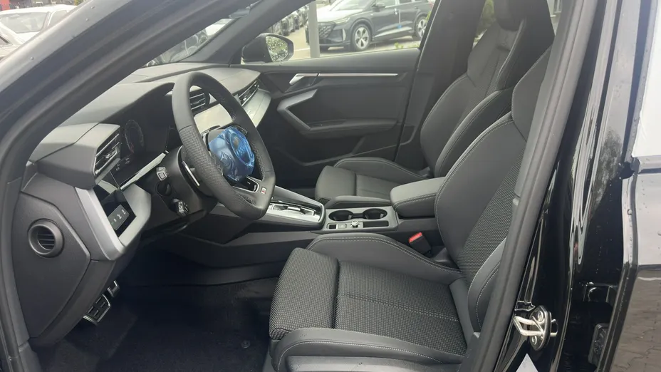 AUDI A3 Limousine -