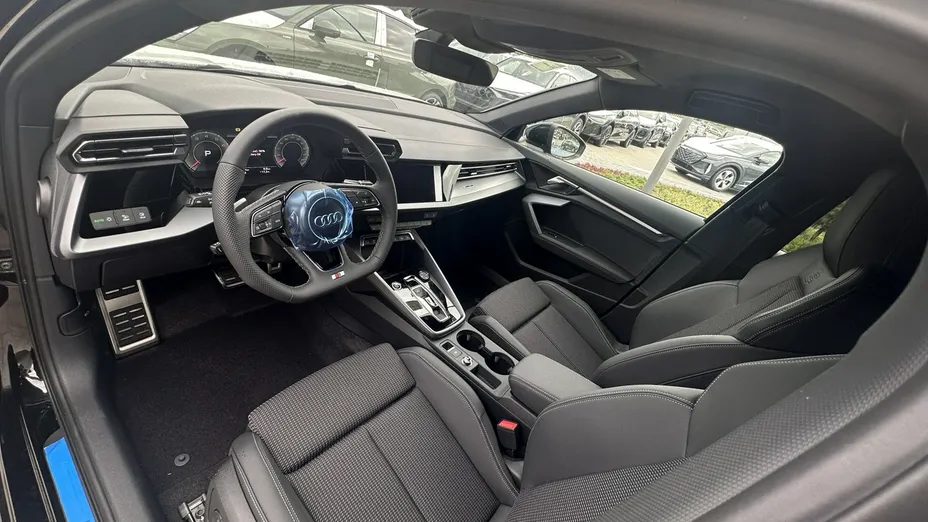 AUDI A3 Limousine -