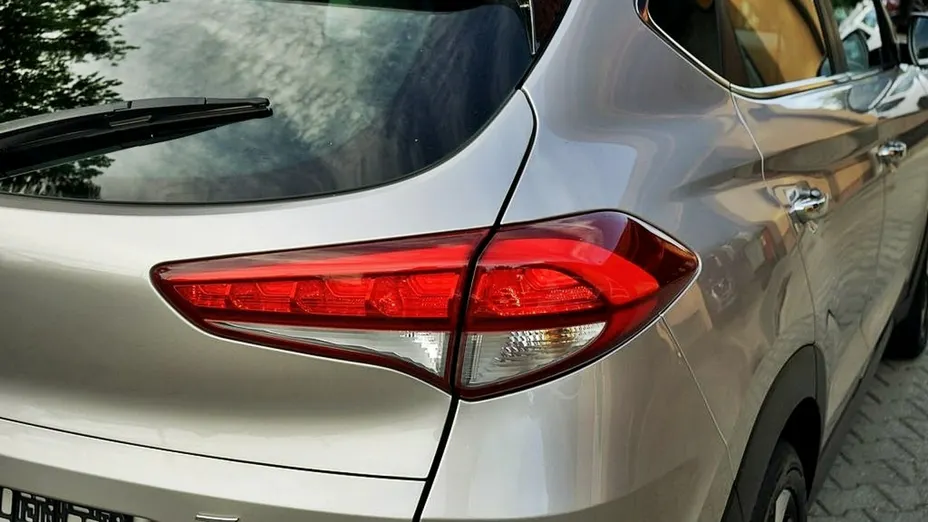 HYUNDAI Tucson -
