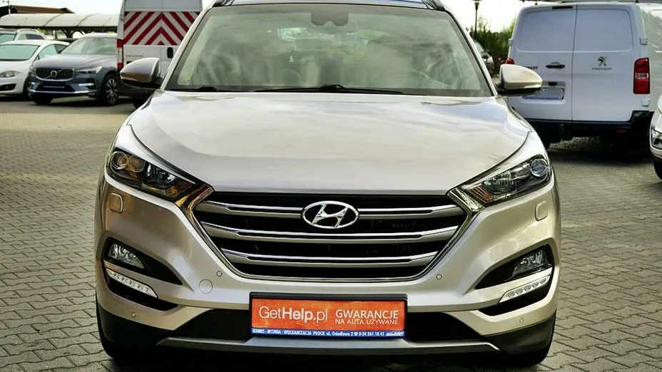 HYUNDAI Tucson -