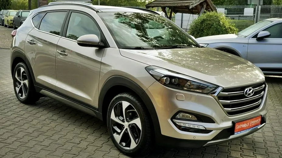 HYUNDAI Tucson -