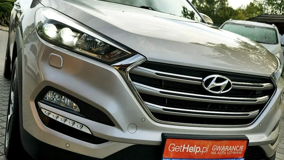 HYUNDAI Tucson -